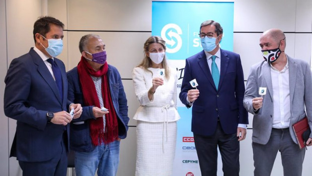 ep archivo - el presidente de ceoe antonio garamendi el lider de ugt pepe alvarez la ministra de ep archivo - el presidente de ceoe antonio garamendi el lider de ugt pepe alvarez la ministra de