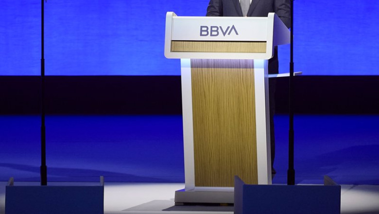 Archivo - El presidente del BBVA, Carlos Torres Vila, interviene durante la Junta General Extraordinaria de Accionistas del BBVA, en el Palacio Euskalduna, a 5 de julio de 2024, en Bilbao, Vizcaya, País Vasco (España). | Ion Alcoba - Europa Press - Archivo ep archivo el presidente del bbva carlos torres vila interviene durante la junta general 20240906184703