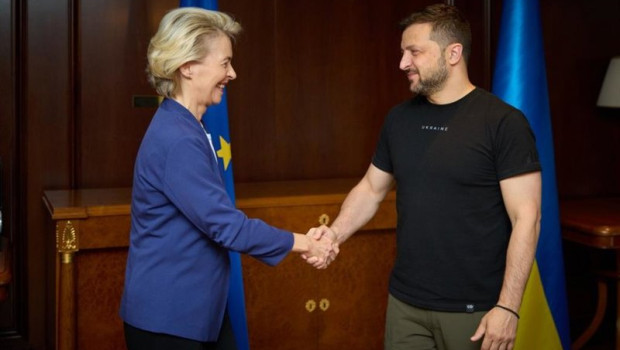 ep archivo   la presidenta de la comision europea ursula von der leyen y el presidente de ucrania