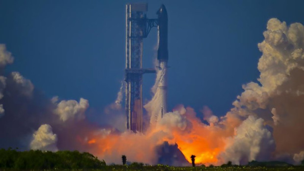 ep archivo   lanzamiento de cohete de spacex