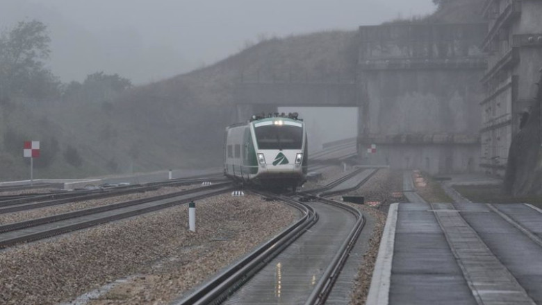 ep archivo   tren de adif en pruebas