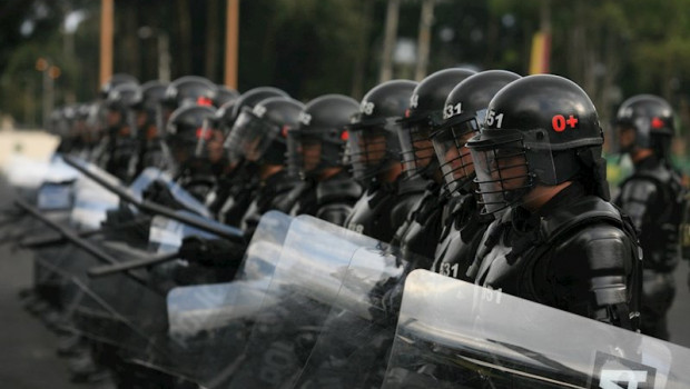 ep el consejo de estado de colombia pidio al gobierno impartir al escuadron movil antidisturbios