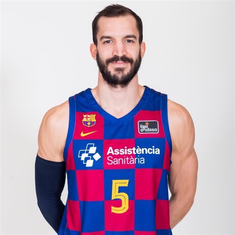 ep el jugador del bara de baloncesto pau ribas