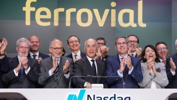 ep el presidente de ferrovial rafael del pino en el acto de toque de campana en la bolsa de nueva 20240514100903
