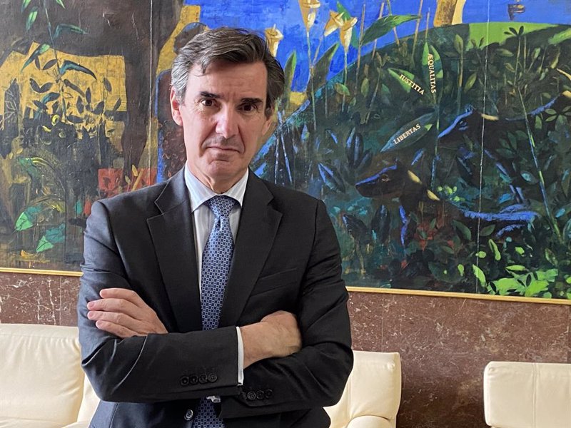 Carlos San Basilio, nuevo presidente de la CNMV y Paloma Marín, vicepresidenta