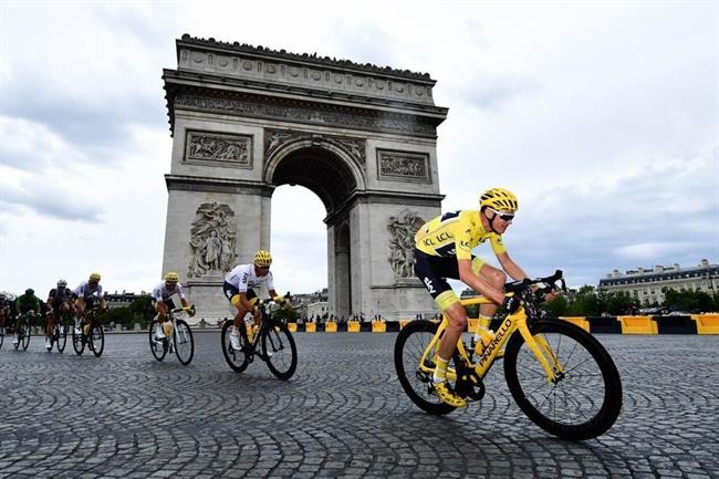 Groenewegen se lleva el sprint de los Campos Elíseos en la coronación de Froome | WWW.LETOUR.FR ep groenewegenllevasprintlos campos eliseosla coronacionfroome