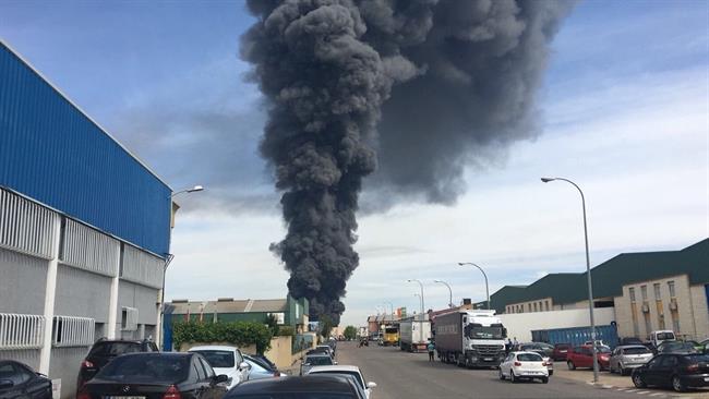Imagen de la columna de humo generada en el incendio | EMERGENCIAS 112 COMUNIDAD DE MADRID ep imagenla columnahumo generadaincendio
