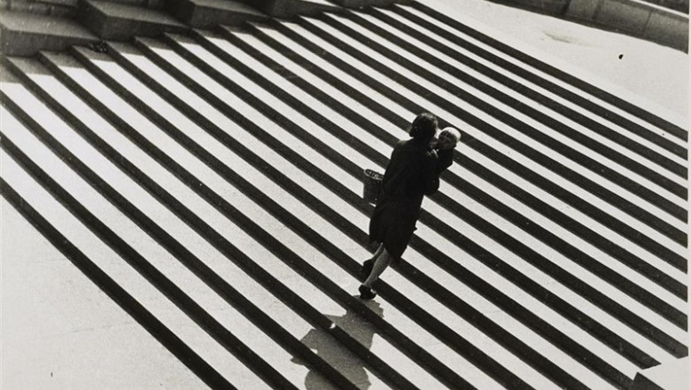 L'Escalier. Alexandre Rodtchenko, La escalera, 1930. Copia en gelatina de plata. Collection Centre Pompidou, París. | CAIXAFORUM ep lescalier alexandre rodtchenko la escalera 1930 copia en gelatina de plata collection centre