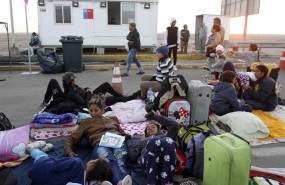 ep migrantes venezolanos en un puesto fronterizo de chile