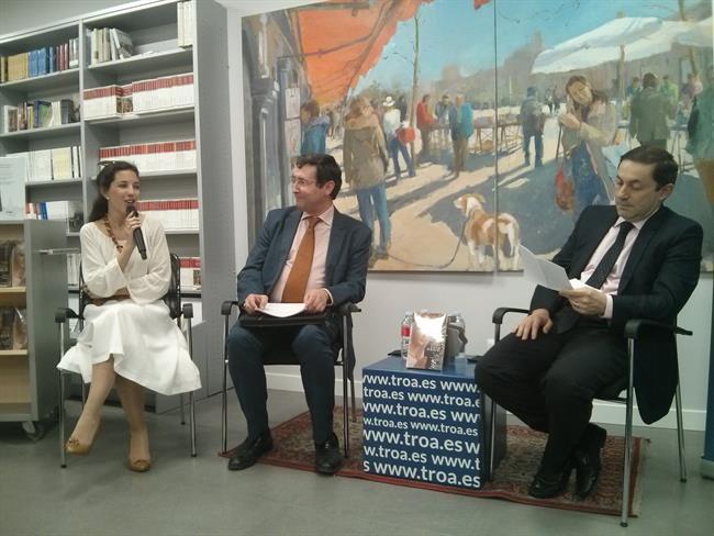 Presentación del libro 'Cien años de luz' | EUROPA PRESS ep presentacionlibro cien anosluz