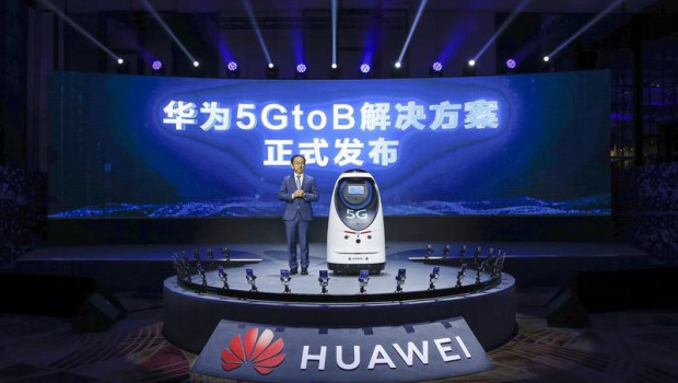 ep ryan ding director ejecutivo y presidente de carrier business group de huawei en un evento de la