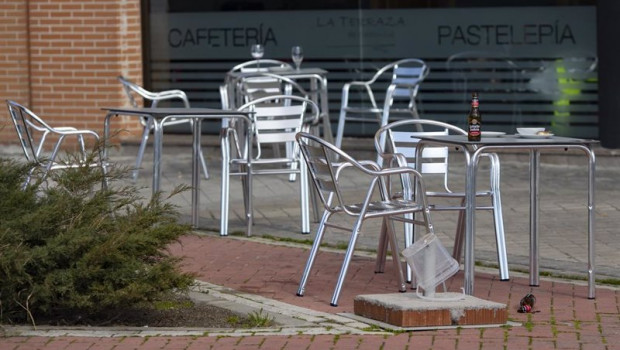 ep terrazas de un bar de carabanchel en madrid