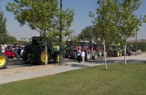 ep tractorada en valladolid convocada por uccl para reclamar que el agricultor activo sea el