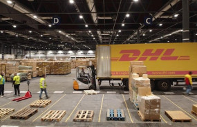 ep un camion de dhl en ifema