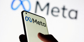 un smartphone avec le logo meta 20240316170253 