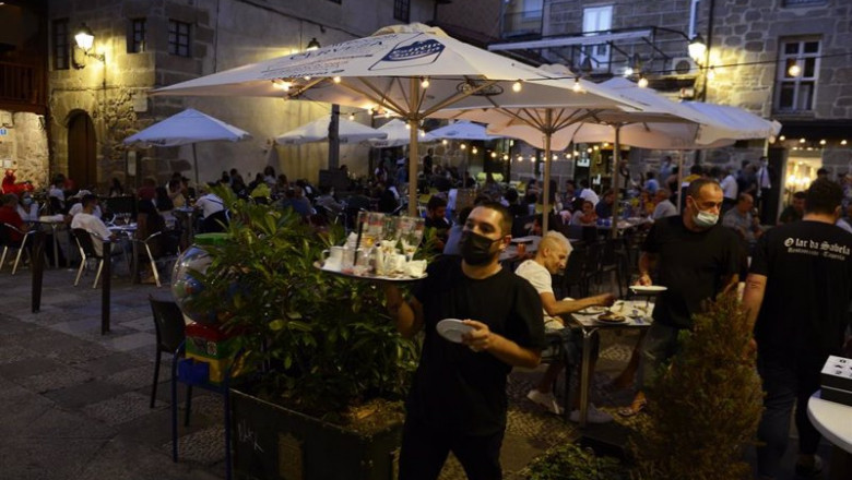 Archivo - Bares y restaurantes en el casco histórico de Orense | Rosa Veiga - Europa Press - Archivo ep archivo bares y restaurantes en el casco historico de orense