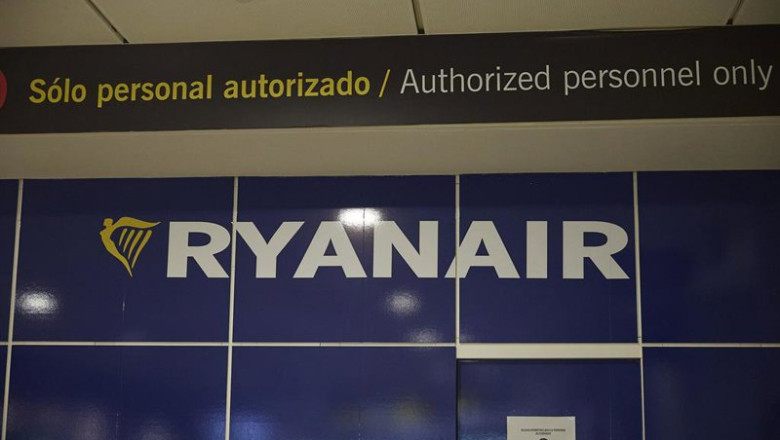 Carteles indicadores de Ryanair en el Aeropuerto Adolfo Suárez Madrid-Barajas. | Jesús Hellín - Europa Press - Archivo ep archivo carteles indicadores de ryanair en el aeropuerto adolfo suarez madrid barajas a 23 de