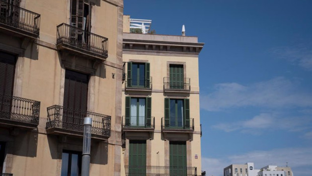 ep archivo   fachada de un edificio a 25 de abril de 2023 en barcelona catalunya espana