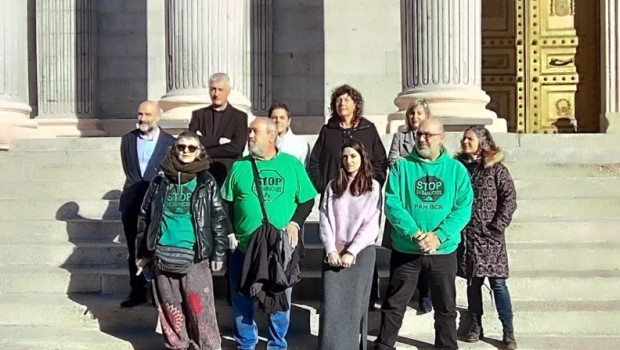 ep archivo   la plataforma de afectados por la hipoteca pah se reune con sumar erc bildu y bng en el