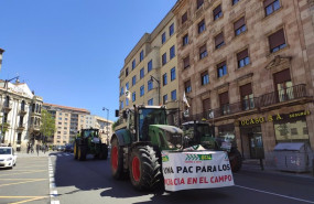 ep archivo   tractores en una manifestacion en la gran via de salamanca
