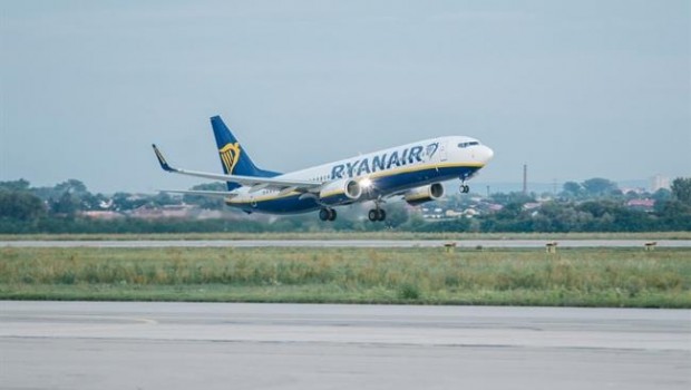 Resultado de imagen de Los pilotos de Ryanair desconvocan la huelga en Italia pero los TCP e ingenieros piden ser reconocidos