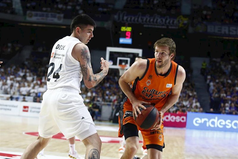 ep deck real madrid y doornekamp valencia basket