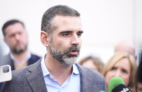 ep el consejero de agricultura pesca agua y desarrollo rural ramon fernandez pacheco a tiende a la