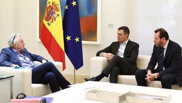 ep el presidente del gobierno pedro sanchez y el consejero delegado de ryanair michael oleary han