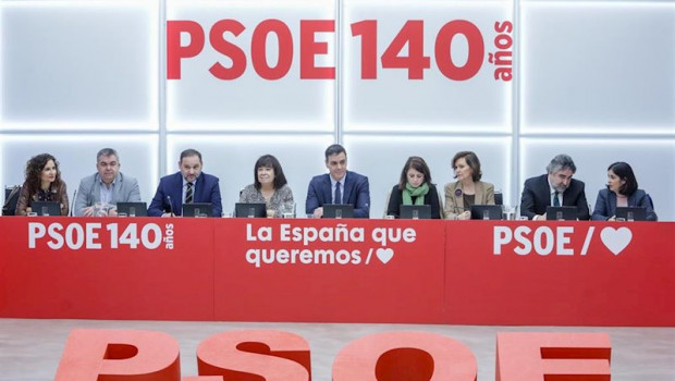 ep el presidente del gobierno y secretario general del psoe pedro sanchez acompanado de algunos
