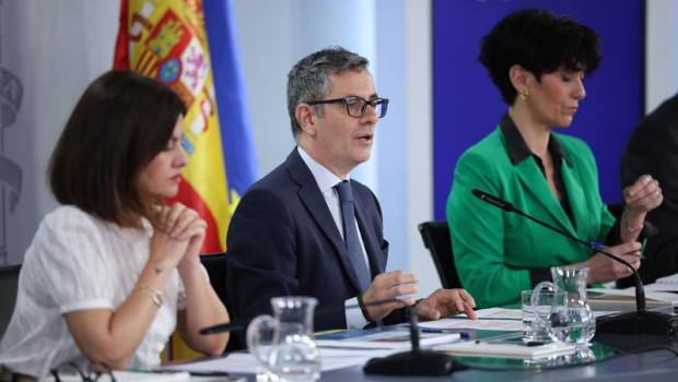 ep i d la ministra de juventud e infancia sira rego el ministro de la presidencia justicia y