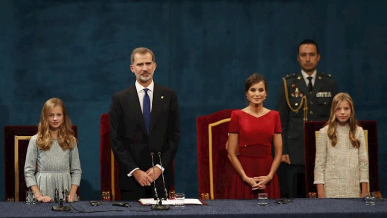 ep i-d la princesa leonor el rey felipe vi la reina letizia y la infanta leonor durante la ceremonia