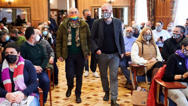 ep los secretarios generales de ugt y de ccoo pepe alvarez i y unai sordo d a su llegada a la