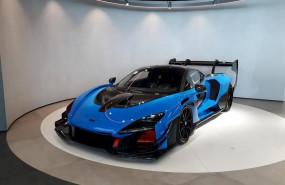 ep modelo mclaren senna gtr en el nuevo concesionario de mclaren barcelona