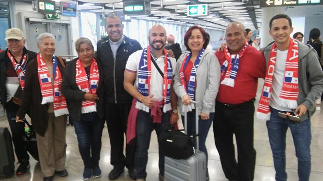 Peregrinos en Barajas para viajar a Fátima | EUROPA PRESS ep peregrinosbarajasviajarfatima