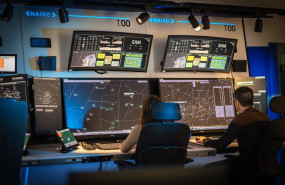 ep personal de un control de enaire en un simulador