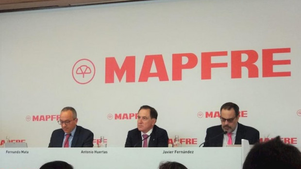 ep rueda de prensa de resultados de mapfre a la izquierda el director financiero fernando mata en el ep rueda de prensa de resultados de mapfre a la izquierda el director financiero fernando mata en el