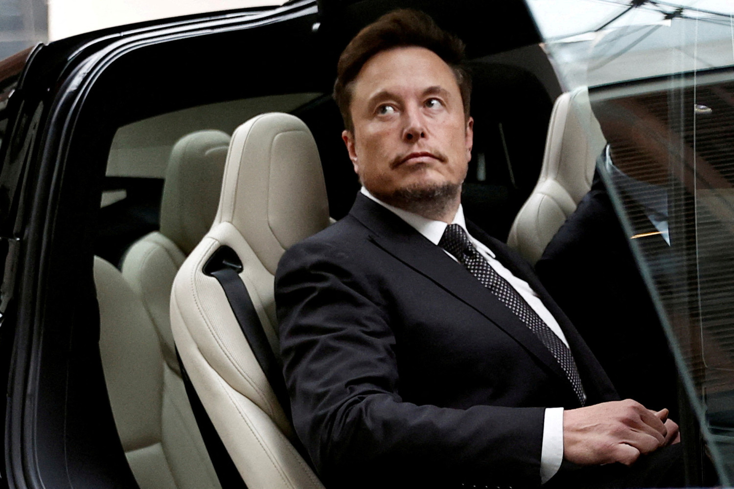 le milliardaire elon musk est vise par une enquete de la sec le milliardaire elon musk est vise par une enquete de la sec