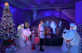 1608653049 papa noel anti covid palacio de neptuno 1608653049 papa noel anti covid palacio de neptuno