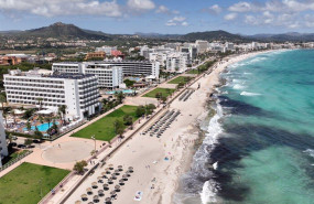 ep archivo   campana de invertim en turisme en cala millor