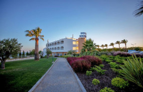 ep archivo   pierre vacances da el salto a portugal con la apertura del hotel maritur adults only en