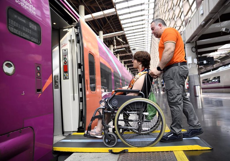 BBVA y Adif firman un préstamo sostenible de 250 millones para inversión en líneas ferroviarias