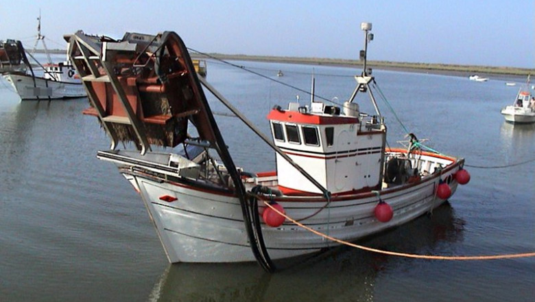 ep archivo un barco de pesca con draga ep archivo un barco de pesca con draga