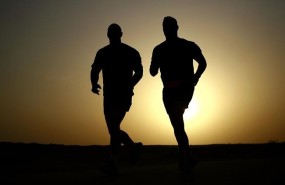 ep dos hombres corriendo ep dos hombres corriendo