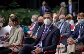 ep la ministra de industria comercio y turismo reyes maroto y el presidente del gobierno pedro