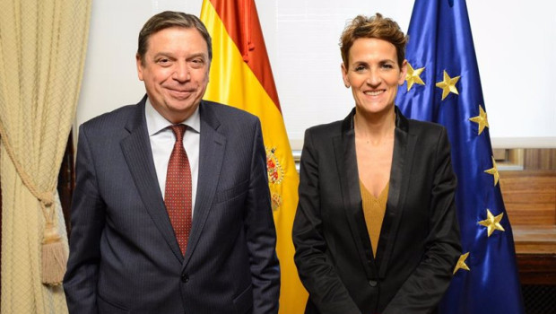 ep la presidenta de navarra maria chivite y el ministro luis planas
