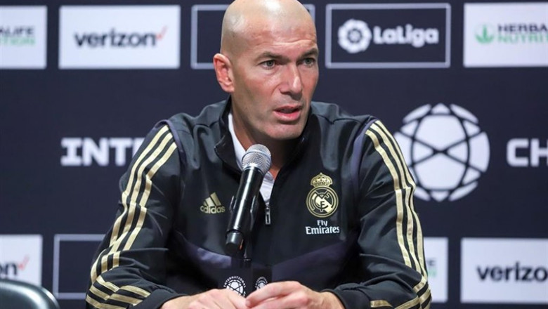 Zinédine Zidane, en una rueda de prensa con el Real Madrid. | William Volcov/ZUMA Wire/dpa ep zinedine zidane enruedaprensareal madrid
