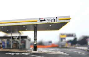 dl eni spa italy energy oil gas filling station logo generic 1 company photo dl eni spa italy energy oil gas filling station logo generic 1 company photo