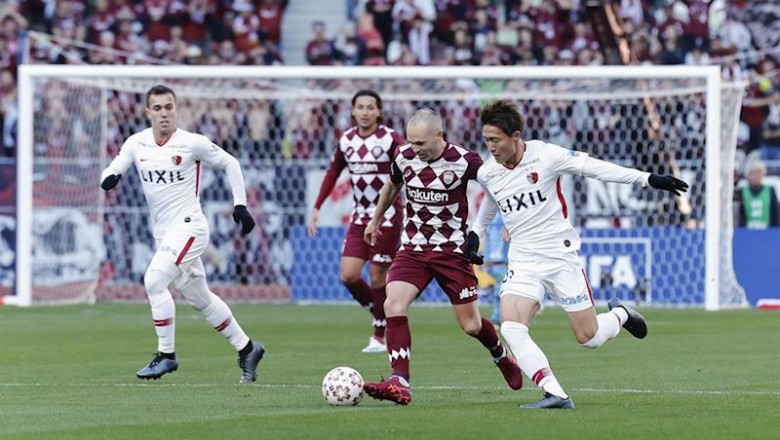 ep andres iniesta conduce la pelota en el partiod entre el vissel kobe y el kashima antlers ep andres iniesta conduce la pelota en el partiod entre el vissel kobe y el kashima antlers