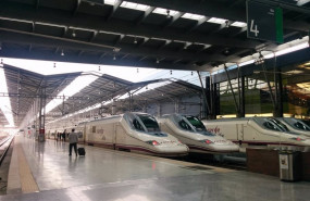 ep archivo   estacion de tren malaga maria zambrano con trenes ave