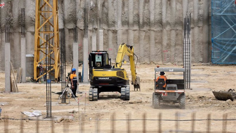 ep archivo varios operarios de la construccion trabajando en una obra en madrid ep archivo varios operarios de la construccion trabajando en una obra en madrid